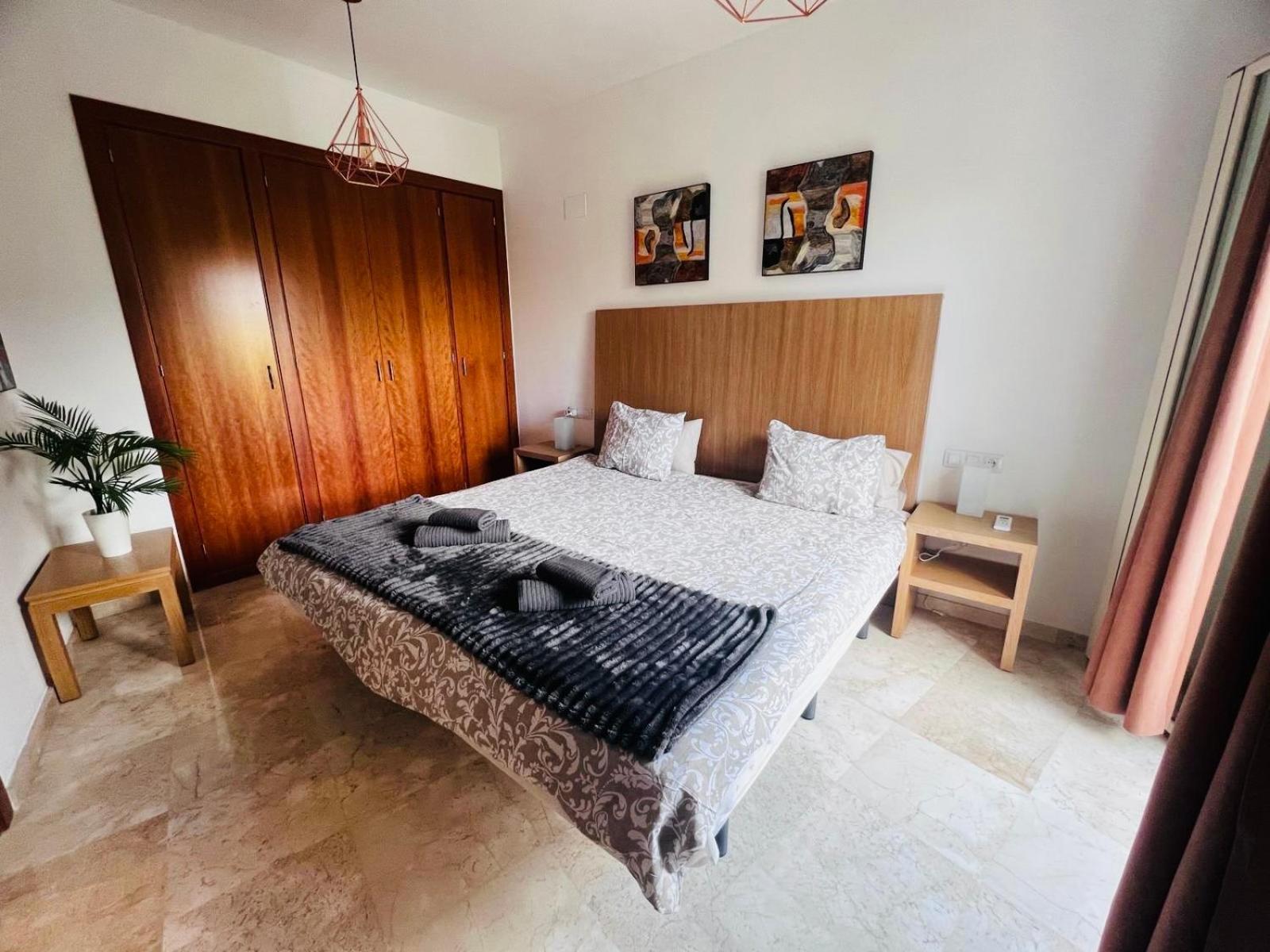 Sol Andalusi Apartment Alhaurin de la Torre Bagian luar foto